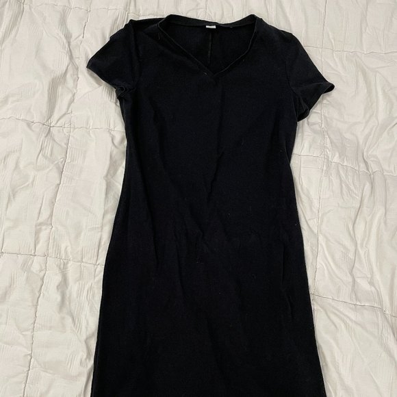 Old Navy simple black dress, size M - Picture 1 of 2